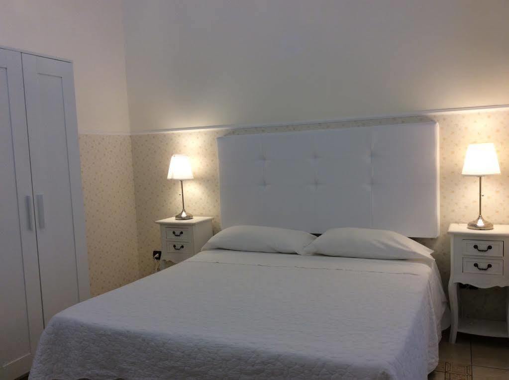 B&B Diana Syracuse ภายนอก รูปภาพ